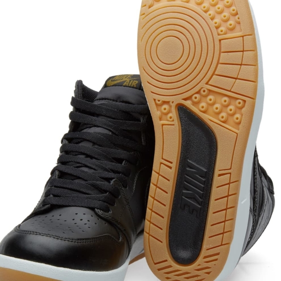 NIB - Nike Air Jordan 1 High The ReturnBlack, Militia Green & White, Size 8 - Picture 6 of 6